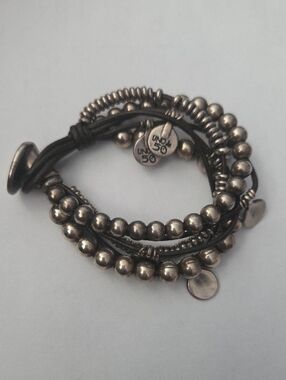 UNO de 50 Silver-Tone Multi-Strand Beaded  Leather Blend Wrap Bracelet